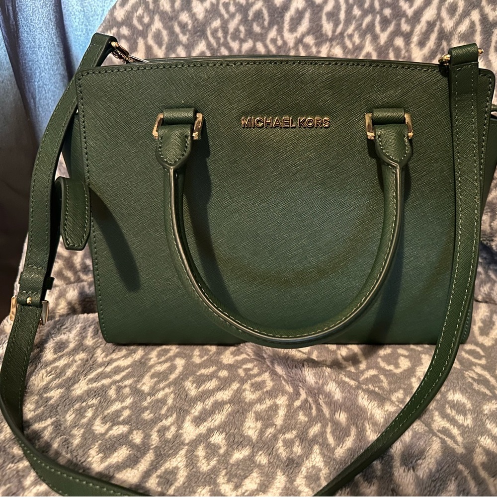 Micheal Kors Selma Medium Saffiano Leather Satchel